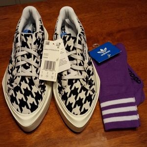 New Adidas Hypersleek Original